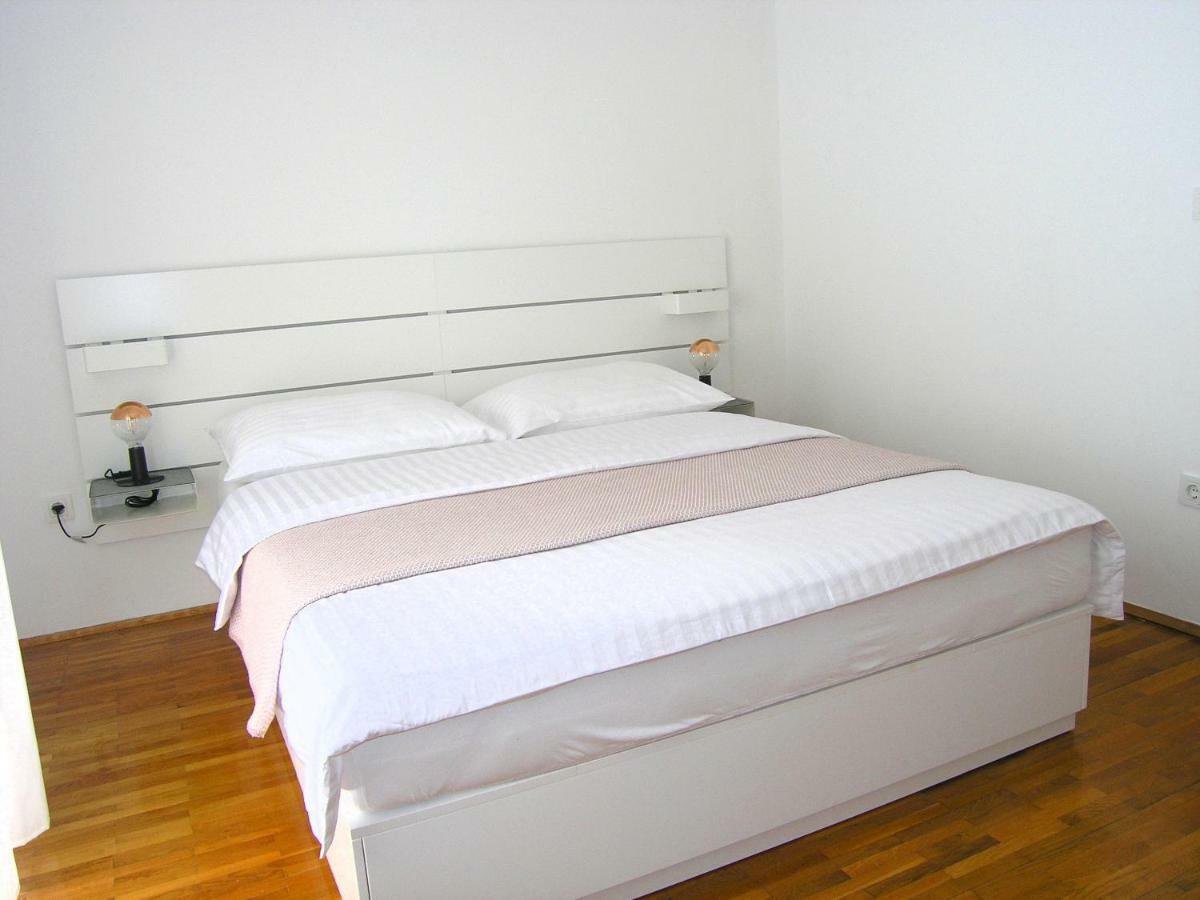 Apartments Ines Krk Town Dış mekan fotoğraf